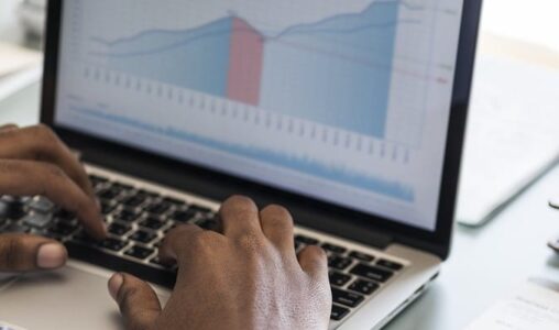 Are You Struggling to Overcome This Major BI and Analytics Obstacle?